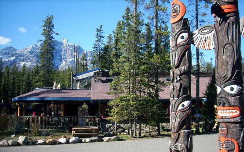 Sunwapta Falls Rocky Mountain Lodge Jasper Exterior foto