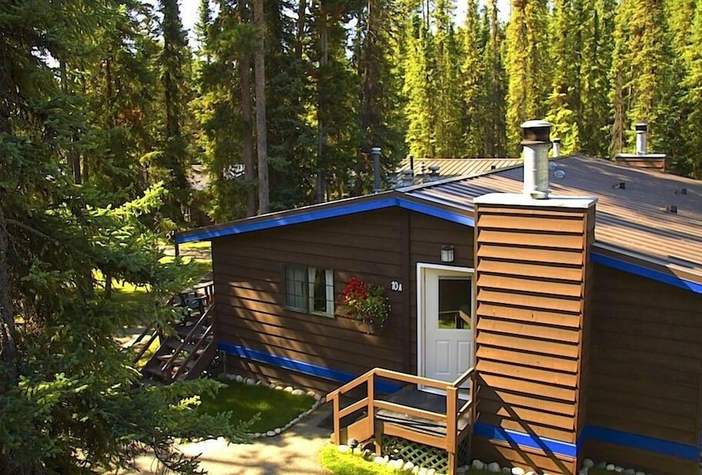 Sunwapta Falls Rocky Mountain Lodge Jasper Exterior foto