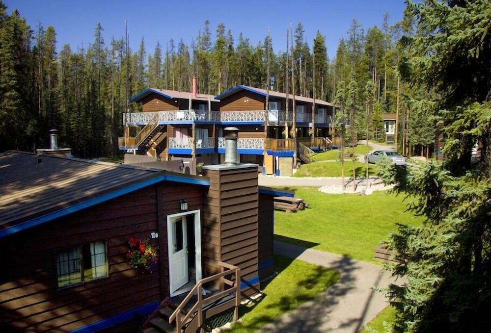 Sunwapta Falls Rocky Mountain Lodge Jasper Exterior foto
